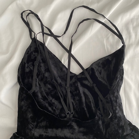 💖 4 for $25 sale 🎉 
Forever 21 velvet strappy fit and flare dress - Picture 2 of 2